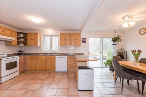 1227 Main St, Dighton MA 02715-1203 exterior