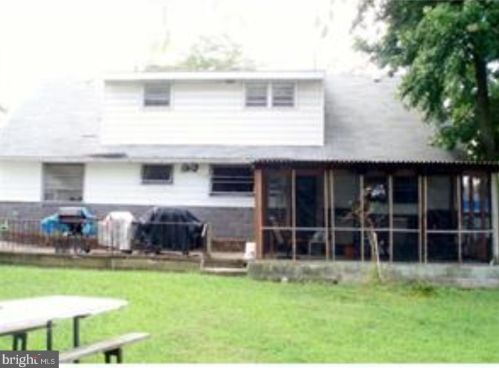 7 Lincoln Ave, West Deptford, NJ 08063-1450