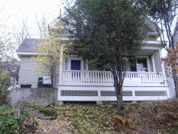 108 Newtonville Ave, Newton, MA 02458-1836