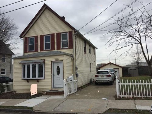 66 John St, Carteret, NJ 07008-3112