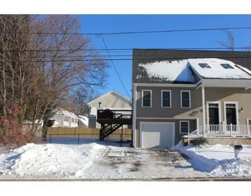 731 Burncoat St, Worcester, MA 01606-1171