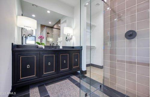 3417 44th Pl, Phoenix AZ 85050-6934 exterior