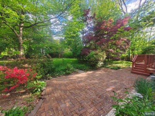 232 Madison Ave, Cresskill NJ  07626-1308 exterior