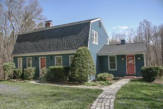 483 Howard St, Northborough, MA 01532-1032