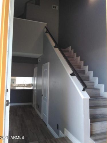 2215 Augusta Ave, Phoenix, AZ 85021-6873