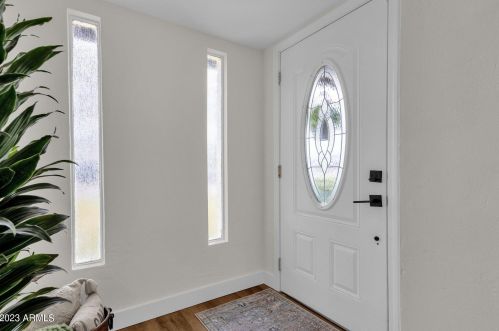 6704 11th St, Phoenix AZ  85014-1028 exterior