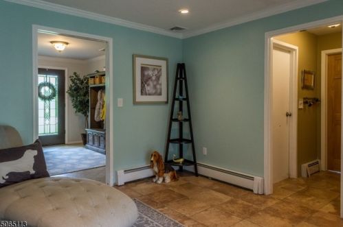 9 Kennedy Ter, East Hanover, NJ 07936-2814