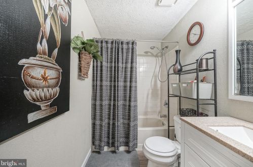 149 Villa Knl Ct, Erial NJ 08081-2924 exterior