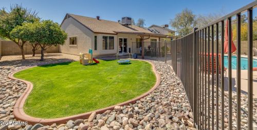 4302 Acoma Dr, Phoenix AZ 85032-4855 exterior