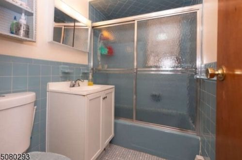 76 Frederick St, Belleville NJ 07109-1157 exterior