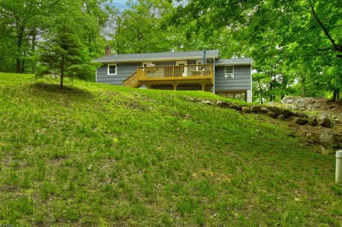 12 Evergreen Rd, Wantage NJ  07461-4700 exterior