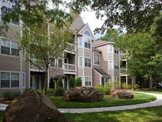 1232 Arboretum Way, Burlington MA  01803-3838 exterior