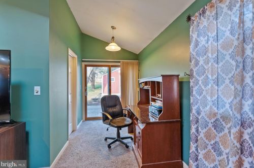 64 Route 156, Trenton NJ  08620-2708 exterior