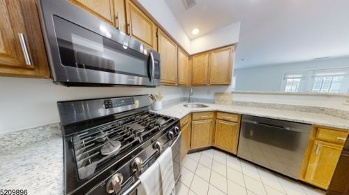 20 Midland Ave, Kearny NJ 07032-2783 exterior