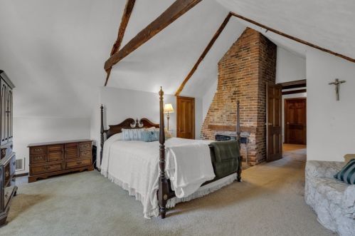 3 Hillsboro St, Quincy MA 02169-8913 exterior