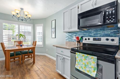 508 Campo Bello Dr, Phoenix AZ 85032-2218 exterior