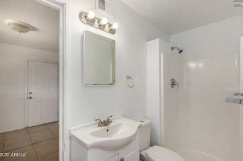 2927 Dunlap Ave, Phoenix AZ 85020-3025 exterior