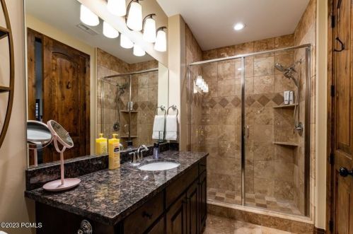 3167 Lower Saddleback Rd, Park City UT 84098-5699 exterior