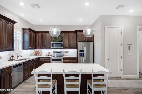 8976 8 Dr, Phoenix AZ 85041-6754 exterior