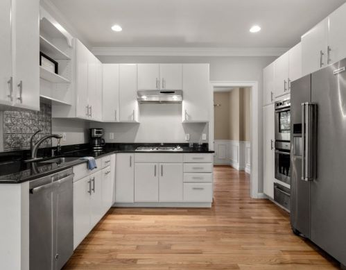 8 Clemmons St, Southborough MA  01772-1314 exterior