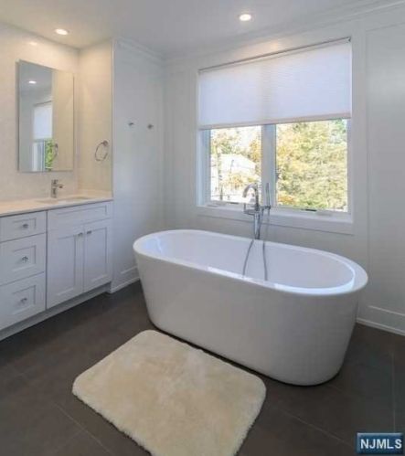 55 Cedar St, Cresskill NJ 07626-2508 exterior