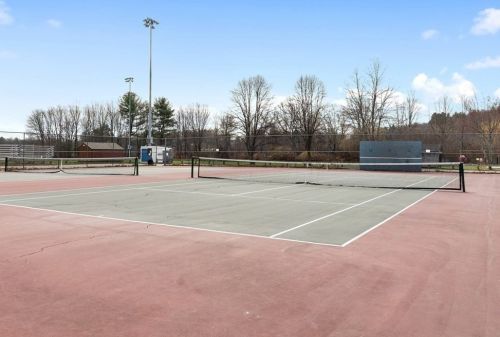 9 Elm St, Acton MA 01720-2431 exterior