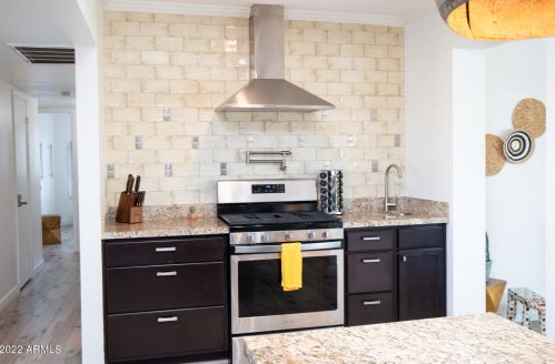 7747 13th St, Phoenix AZ  85020-4224 exterior