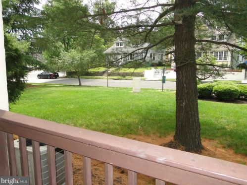 16 Maple St, West Deptford NJ 08096-2583 exterior