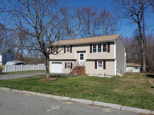 34 Wintergreen Cir, Methuen, MA 01844-5469