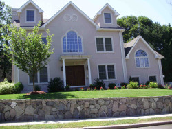 15 Juniper Ln, Newton, MA 02459-2839