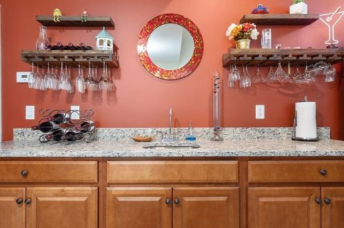 71 Pinetree Dr, Methuen MA 01844-1268 exterior