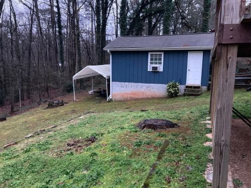 1345 Earle Ct, Conyers GA exterior