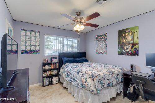 3825 Elm St, Phoenix AZ 85033-2112 exterior