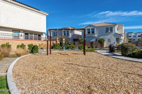 964 Anderson Ave, Phoenix AZ 85023-2208 exterior