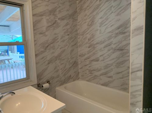 247 Cherry St, Carteret NJ 07008-1745 exterior