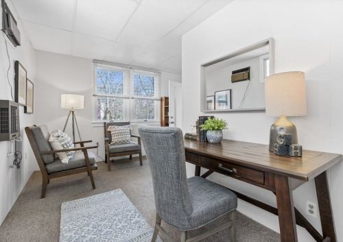 67 Bourne St, Newton MA 02466-1707 exterior