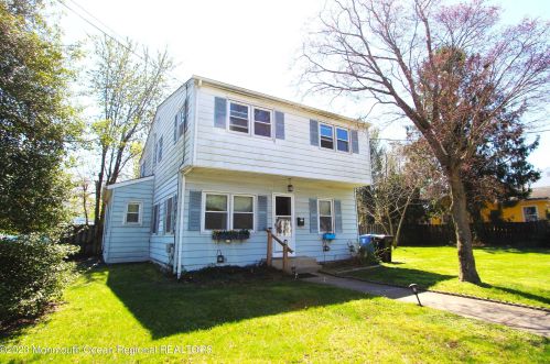 2 May Ct, Tinton Falls, NJ 07701-5669