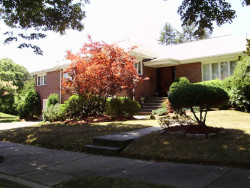 91 Oak Hill St, Newton, MA 02459-3454