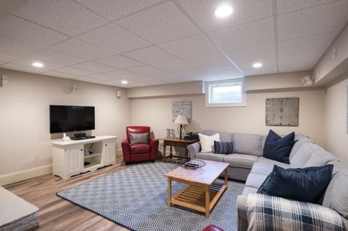 26 Talbot Rd, Hingham MA 02043-4524 exterior