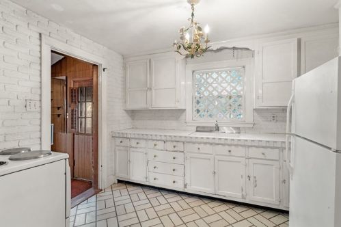 68 Washington St, Newton MA 02458-1726 exterior