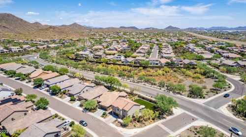 1735 Desperado Way, Phoenix AZ  85085-6329 exterior