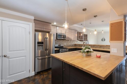 5305 15th Dr, Phoenix AZ  85015-3004 exterior