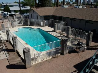 4430 8th Ave, Phoenix AZ  85013-2837 exterior