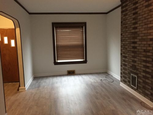 16 Chrome Ave, Carteret NJ  07008-3402 exterior