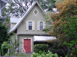 47 Hancock St, Newton, MA 02466-2308