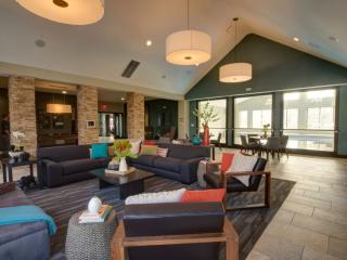 2050 Stony Brook Dr, Louisville KY  40220-4013 exterior