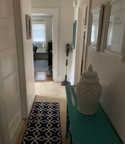 47 Bridges Ave, Newton MA 02460-2016 exterior