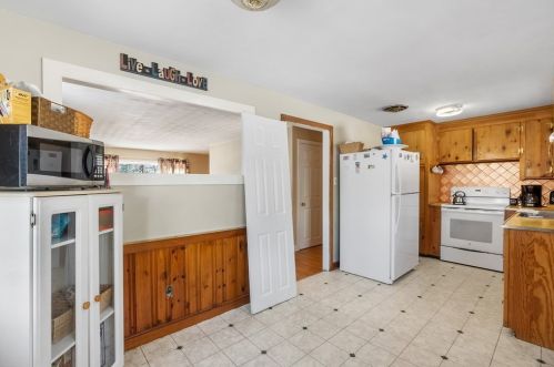 399 Park St, North Reading MA 01864-2809 exterior