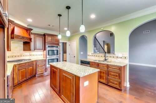 2404 Wild Oak Ct, Stockbridge GA 30281-9210 exterior