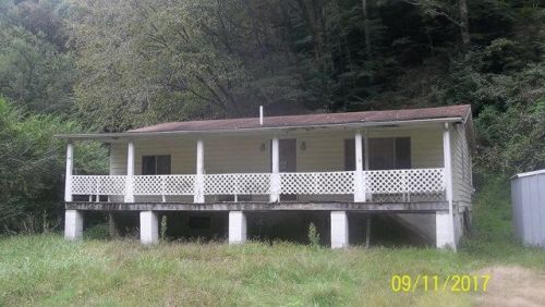 710 Short Creek Rd, Hyden KY  41749-8455 exterior